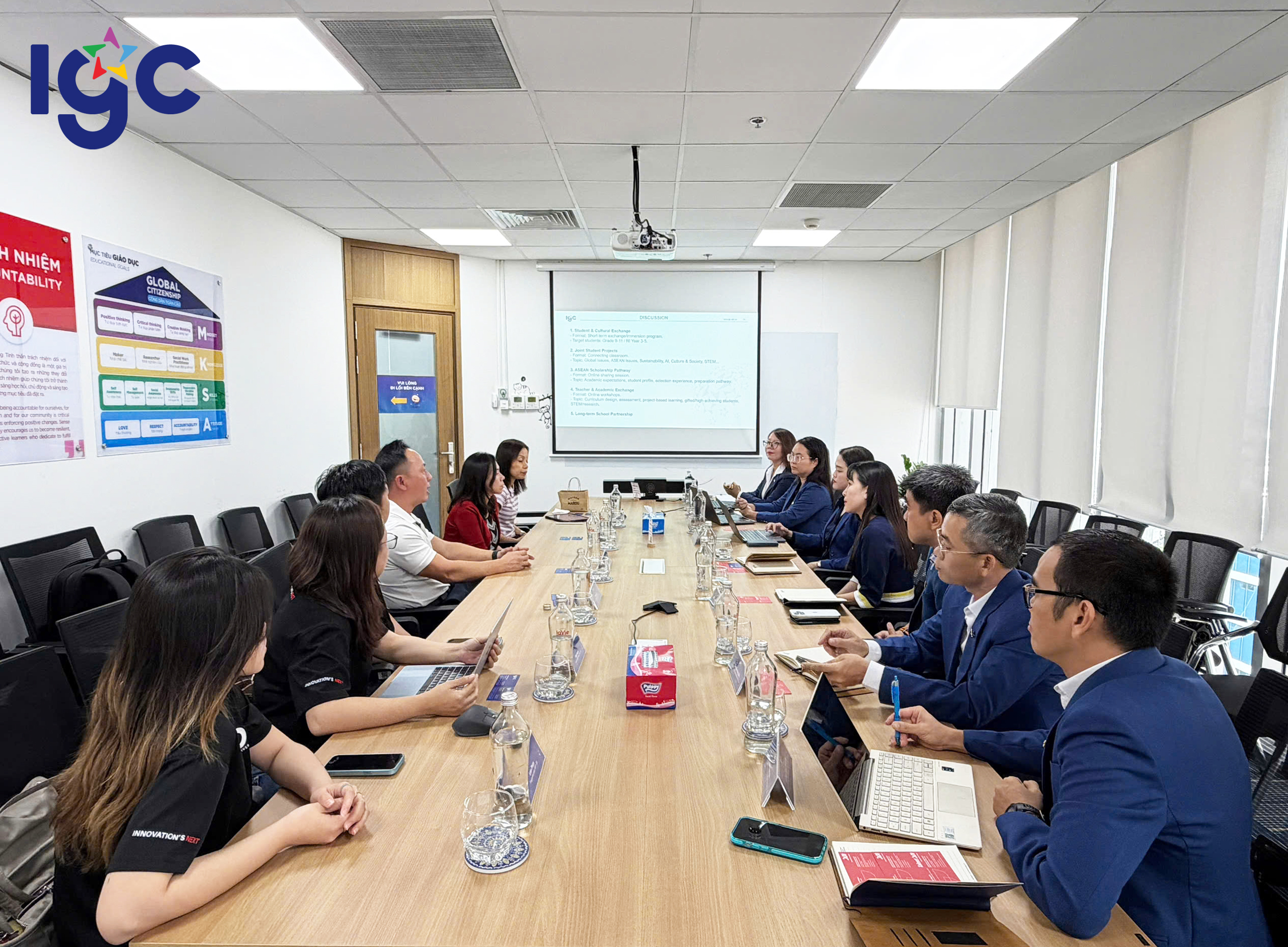 IGC Group gặp gỡ Trường Raffles Institution (Singapore), mở rộng kết nối giáo dục quốc tế